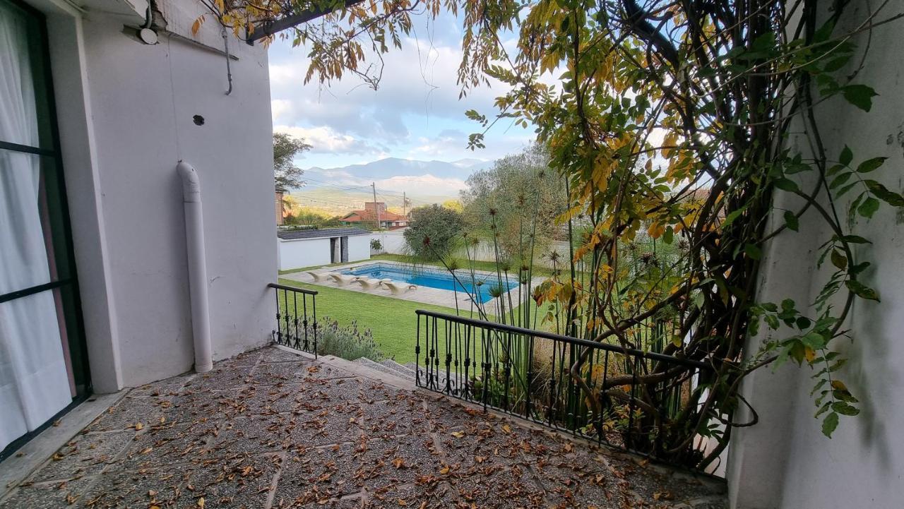 El Cerquero, Casa De Huespedes